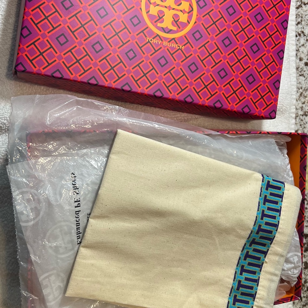 Tory Burch Patterned Box with Cream and Blue Bag